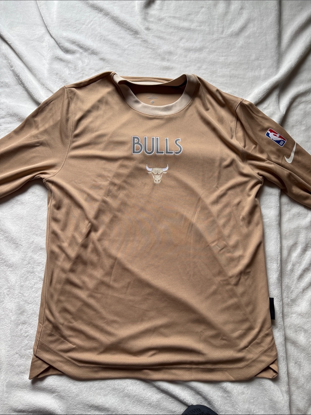 Nike NBA Chicago Bulls Tan Performance Long Sleeve Shirt City Edition